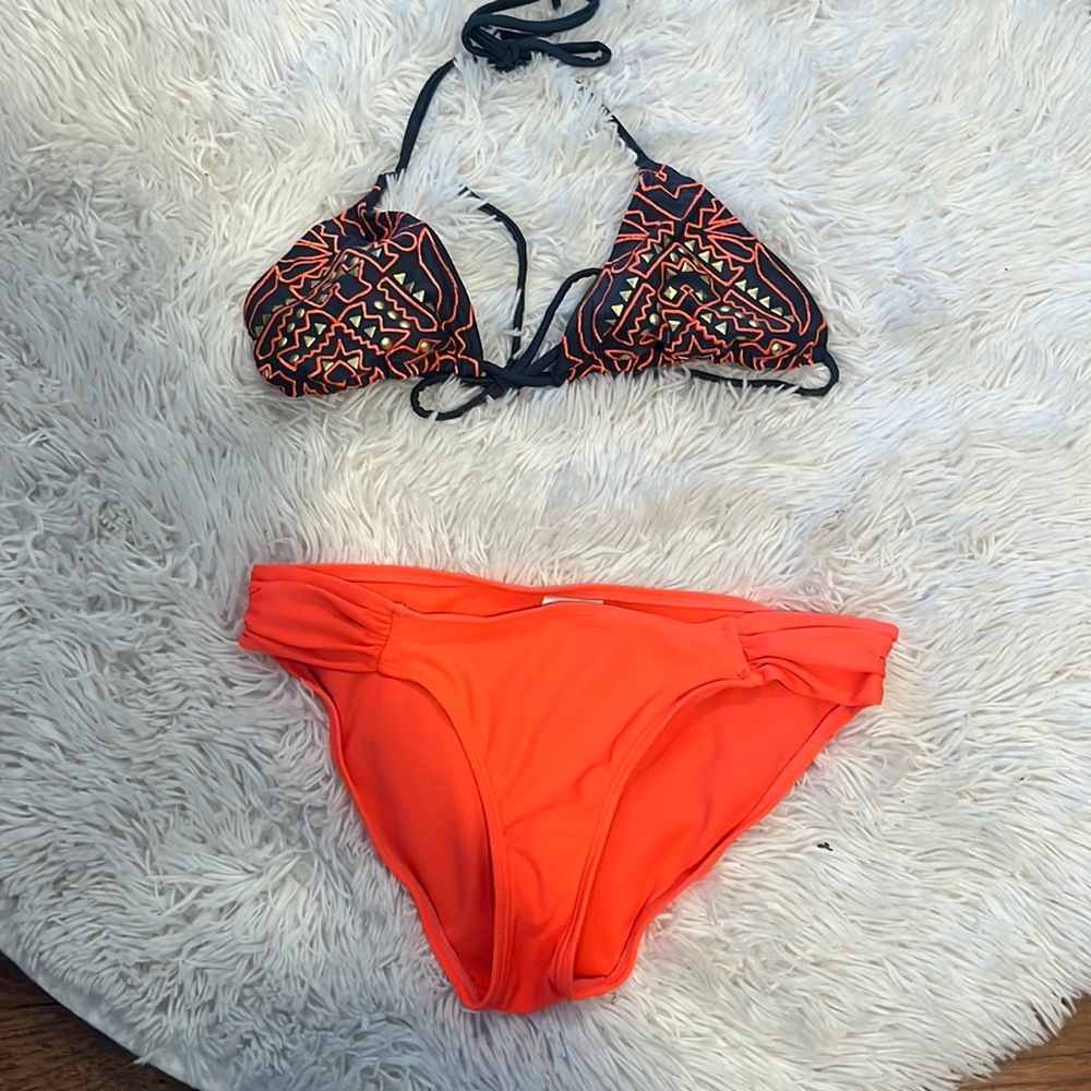 Women 2 piece bathing suit size xs
